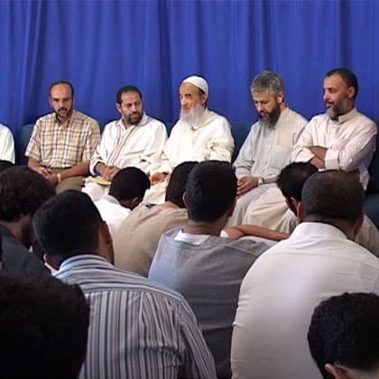 من مجالس الإمام